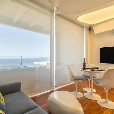 Apartment Amare Penthouse With Hot Tub Facing The Sea *